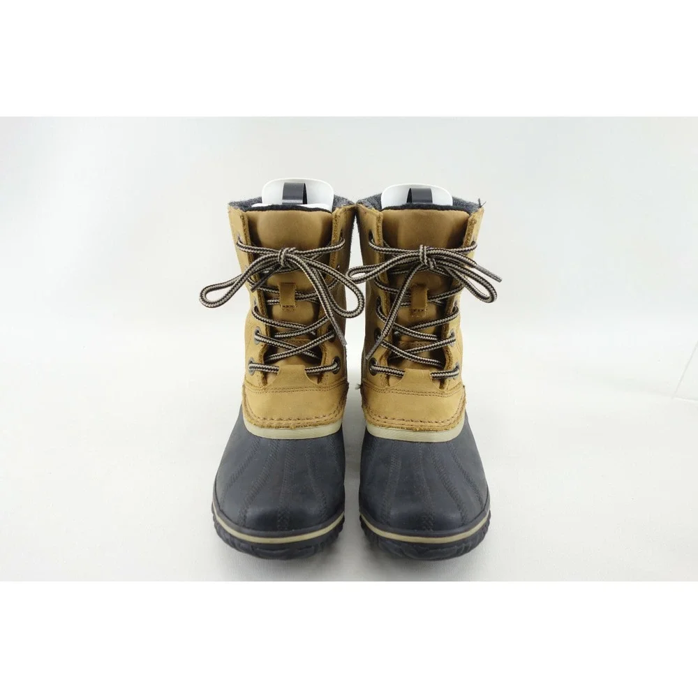 Sorel step out